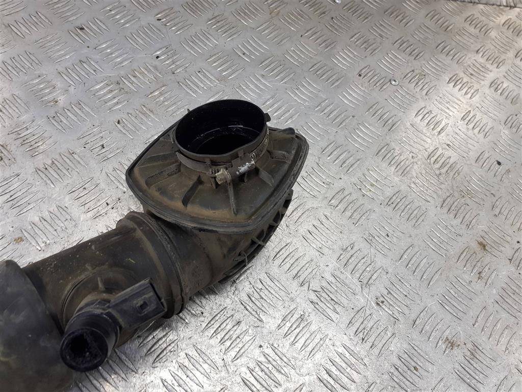 патрубок воздушный (резиновый) MERCEDES-BENZ Vito  A6395280624, 1900 рублей, Москва