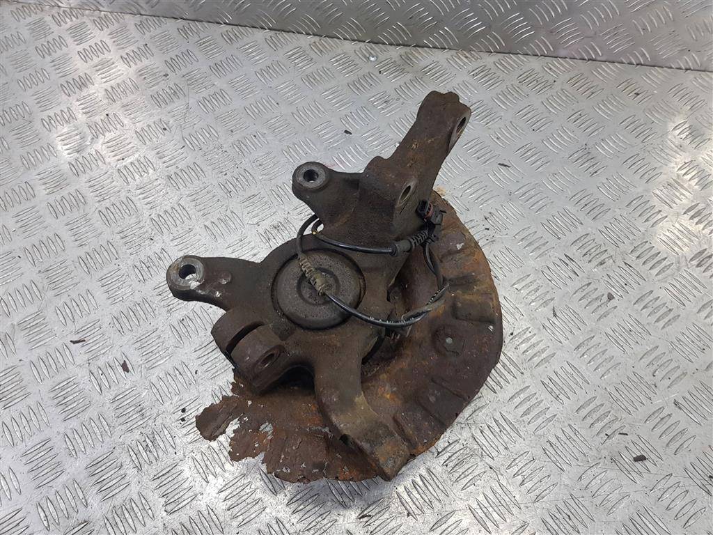 кулак MERCEDES-BENZ Vito  A6393300732, 4200 рублей, Москва