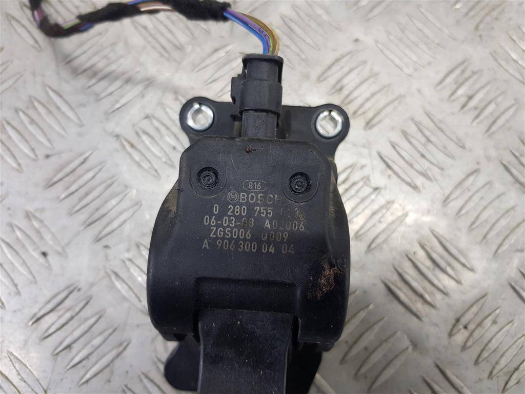 педаль газа MERCEDES-BENZ Vito  A9063000404, 1550 рублей, Москва