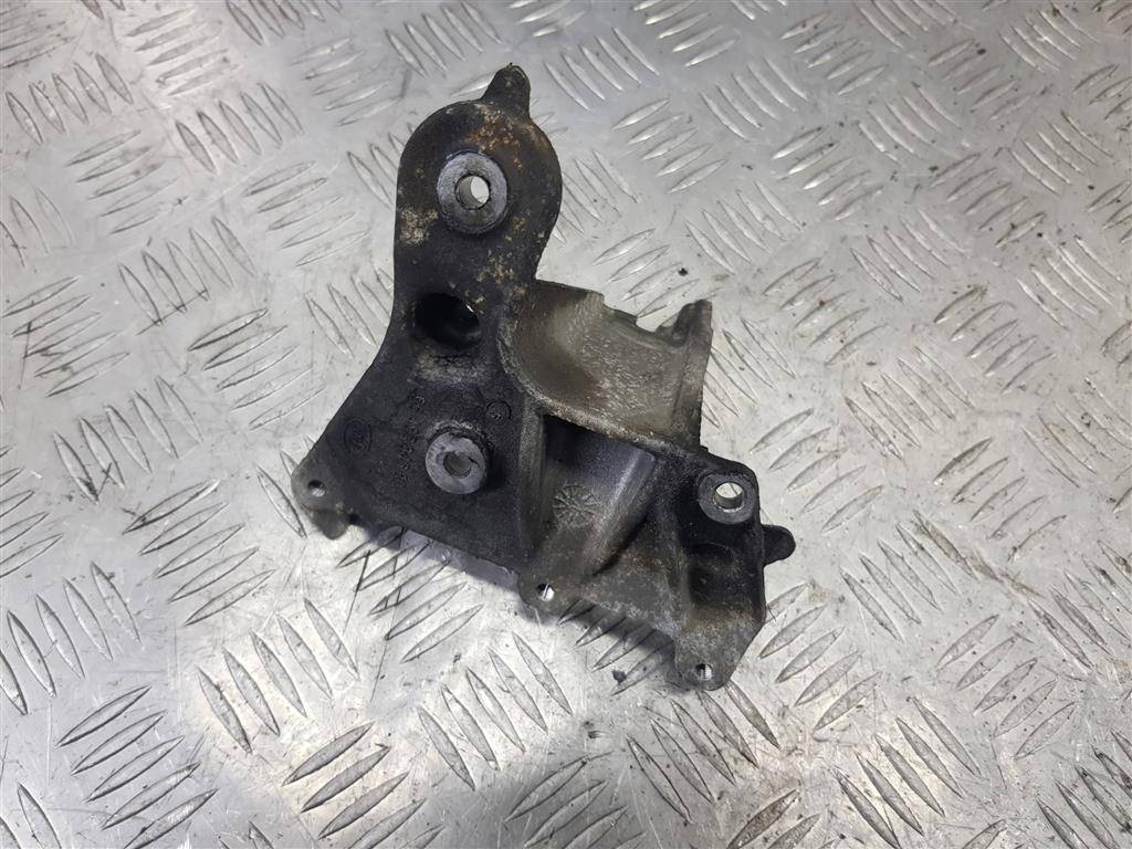 кронштейн двигателя (двс) Peugeot Expert  9648584680, 1320 рублей, Москва