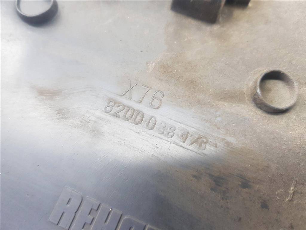 накладка двери Renault Kangoo  808214775R, 1320 рублей, Москва