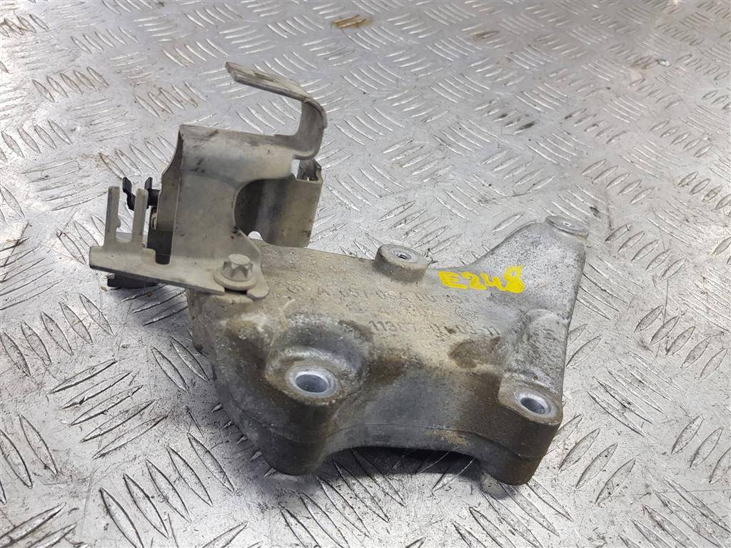 кронштейн коллектора MERCEDES-BENZ Vito  A6510940039, 750 рублей, Москва