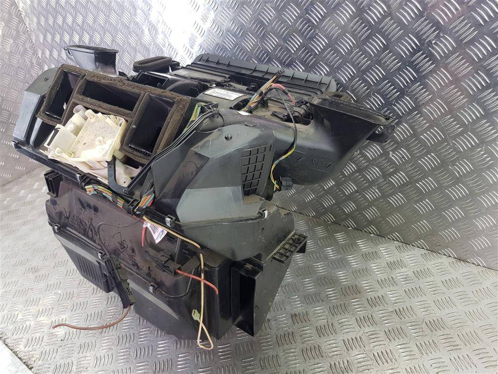 корпус отопителя MERCEDES-BENZ Vito  A0048309561, 3740 рублей, Москва