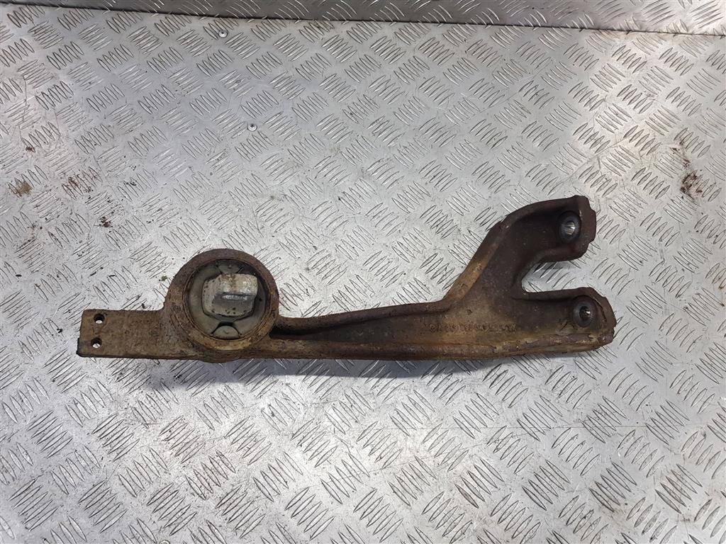 подушка редуктора MERCEDES-BENZ Vito  A6393500585, 1440 рублей, Москва