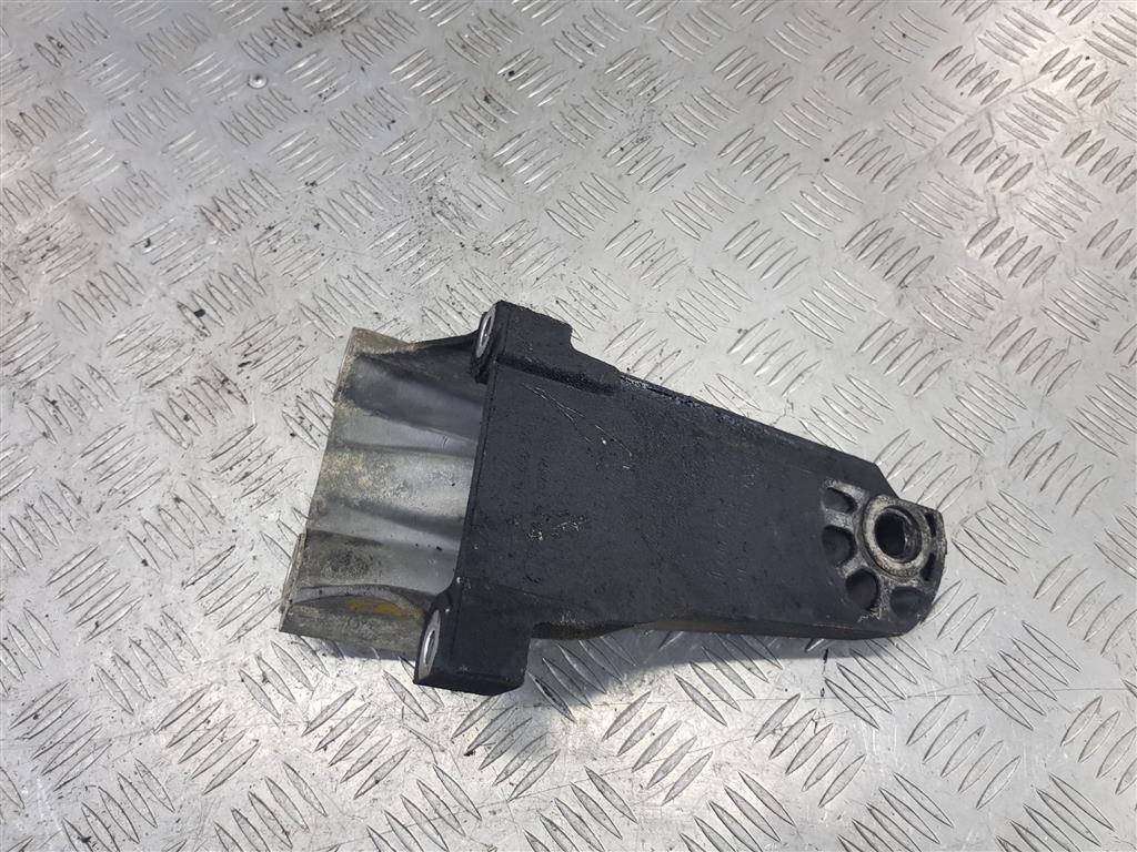 кронштейн двигателя (двс) FORD Transit  1371114, 520 рублей, Москва