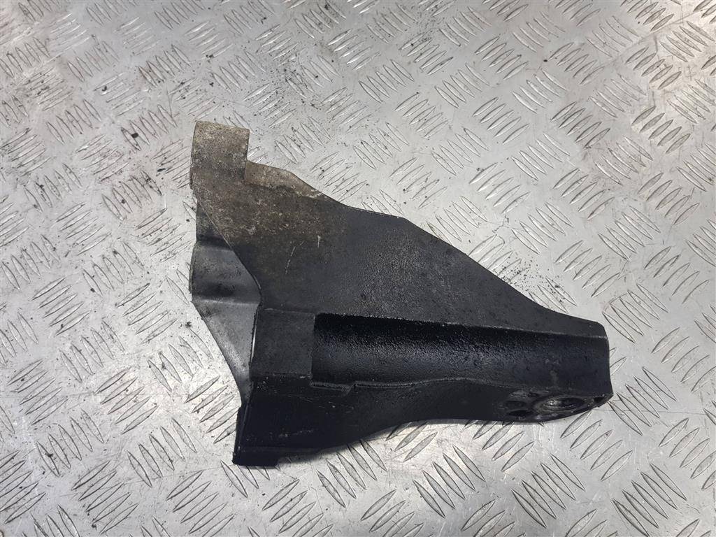 кронштейн двигателя (двс) FORD Transit  1371114, 520 рублей, Москва