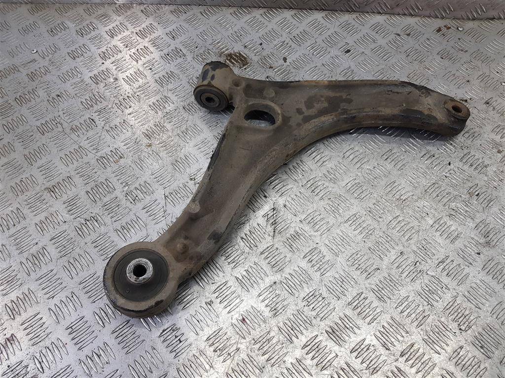 рычаг Renault Master  8200688871, 3740 рублей, Москва