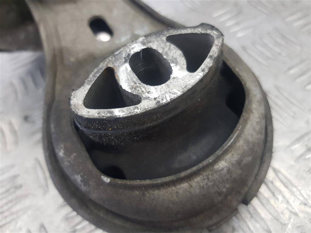 подушка кпп (гитара опора) Renault Master  8200675206, 2130 рублей, Москва