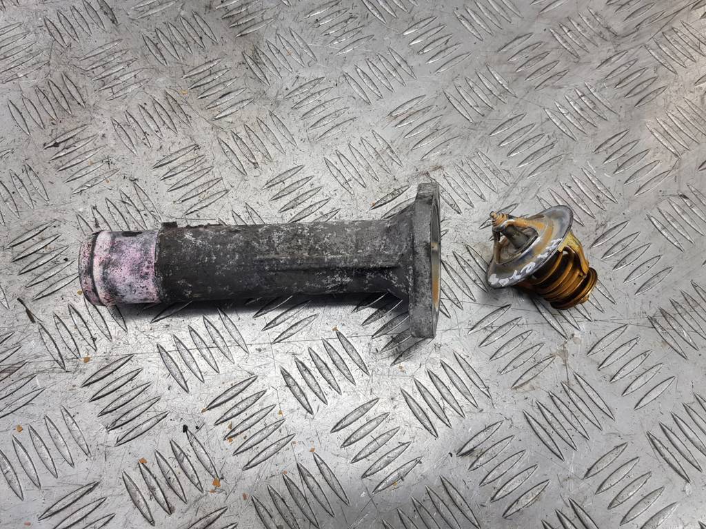 корпус термостата Hyundai Grand Starex  256134A000, 980 рублей, Москва