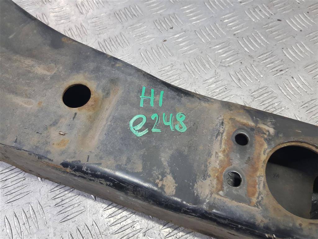 балка подмоторная (поперечная) Hyundai Grand Starex  218704H000, 980 рублей, Москва