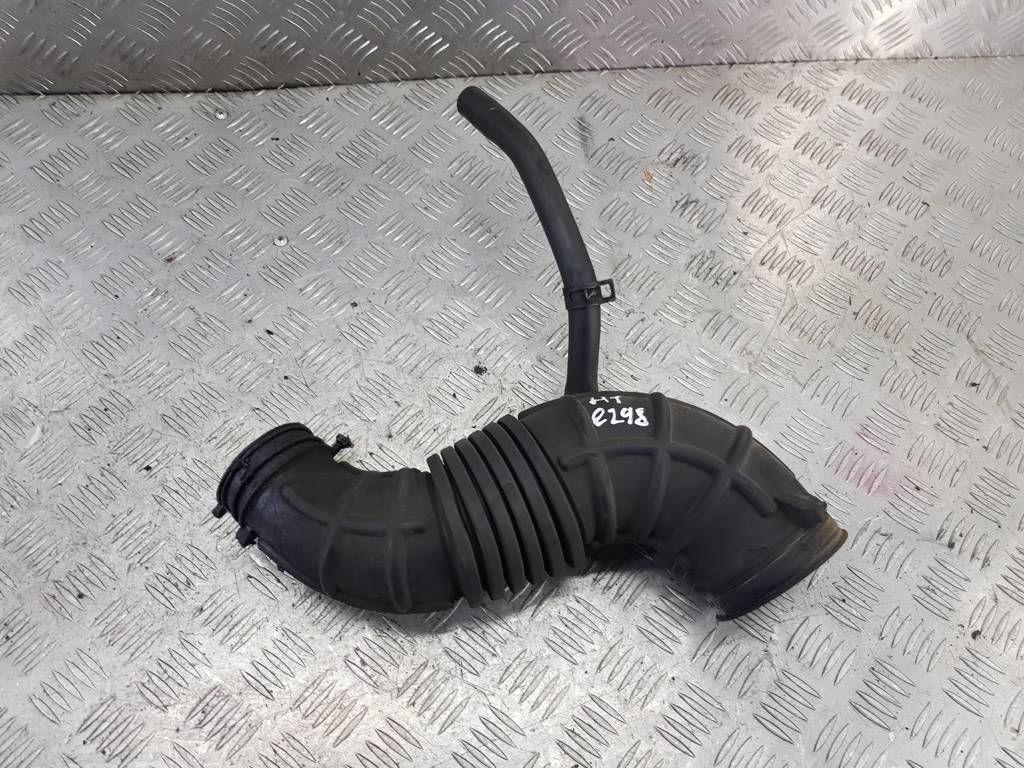 патрубок воздушный (резиновый) Hyundai Grand Starex  281384H000, 750 рублей, Москва