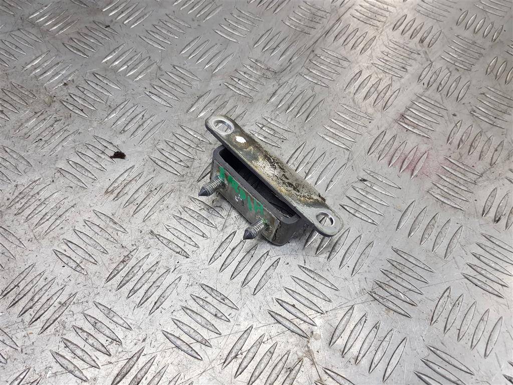 петля крышки багажника Hyundai Grand Starex  797104D000, 750 рублей, Москва