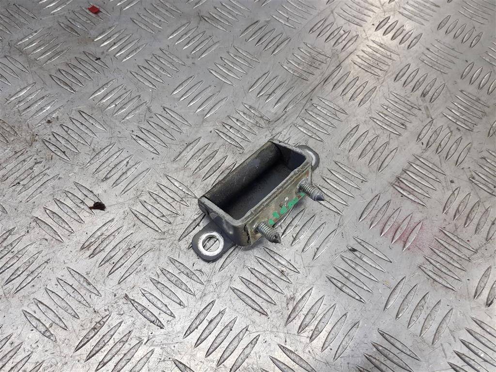 петля крышки багажника Hyundai Grand Starex  797104D000, 750 рублей, Москва