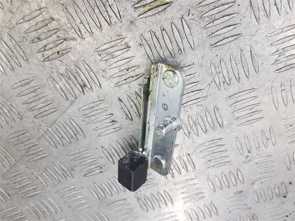 ограничитель двери сдвижной Hyundai Grand Starex  829304H000, 750 рублей, Москва