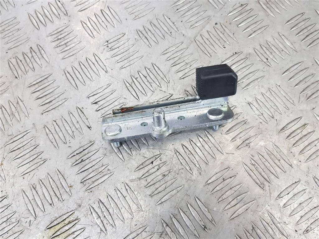 ограничитель двери сдвижной Hyundai Grand Starex  829404H000, 980 рублей, Москва