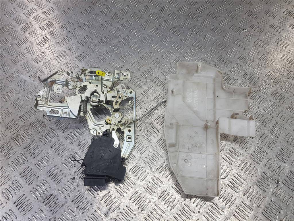 активатор замка двери Renault Master  906127519R, 7190 рублей, Москва