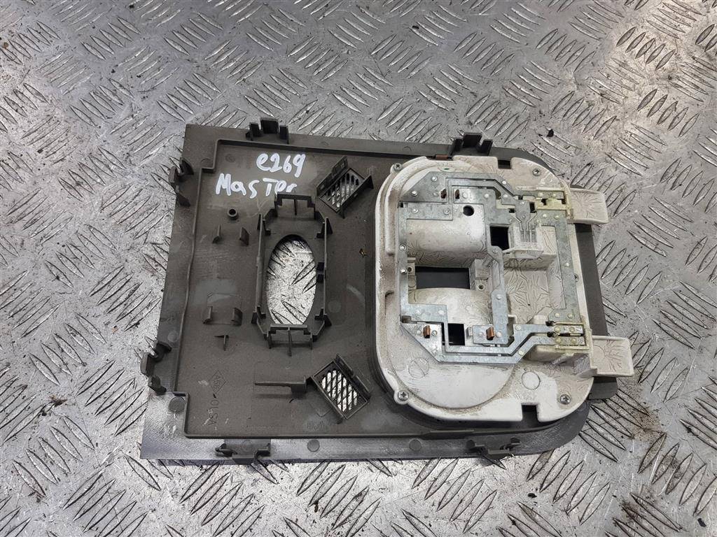 плафон потолочный Renault Master  264300010R, 1550 рублей, Москва