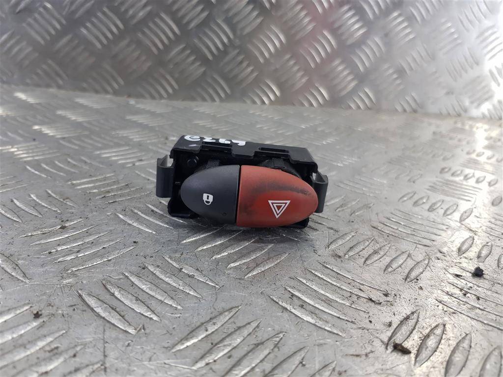 кнопка аварийной сигнализации Renault Master  252100991R, 860 рублей, Москва