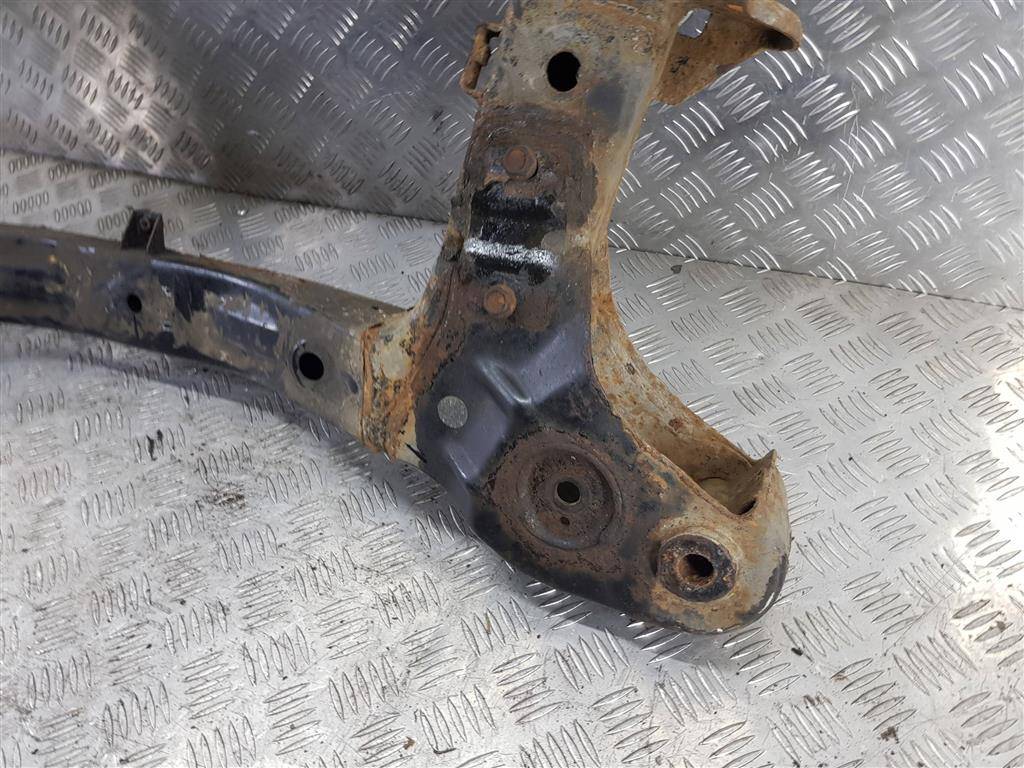 подрамник (балка подмоторная) Hyundai Grand Starex  624104H000, 4200 рублей, Москва