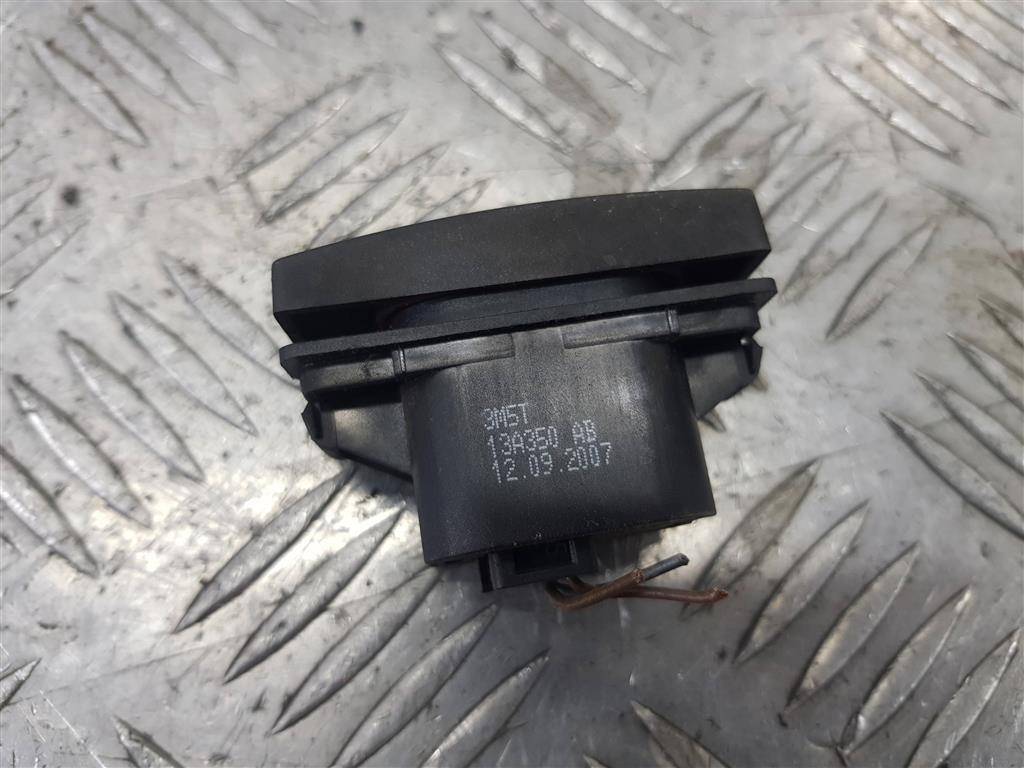 кнопка аварийной сигнализации FORD Transit  1222988, 520 рублей, Москва