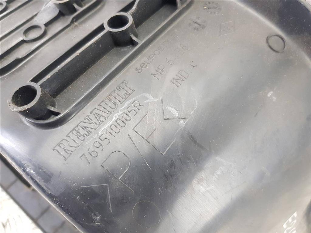 накладка порога Renault Master  769510005R, 3740 рублей, Москва