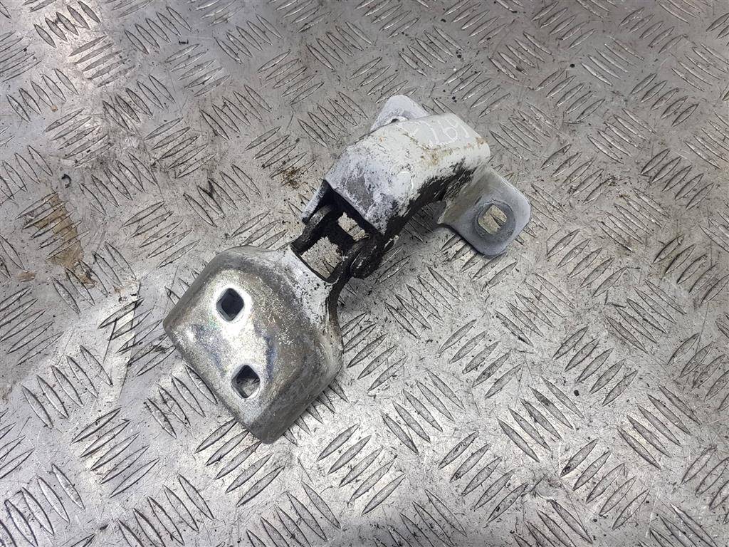 петля двери Renault Master  804000006R, 1550 рублей, Москва