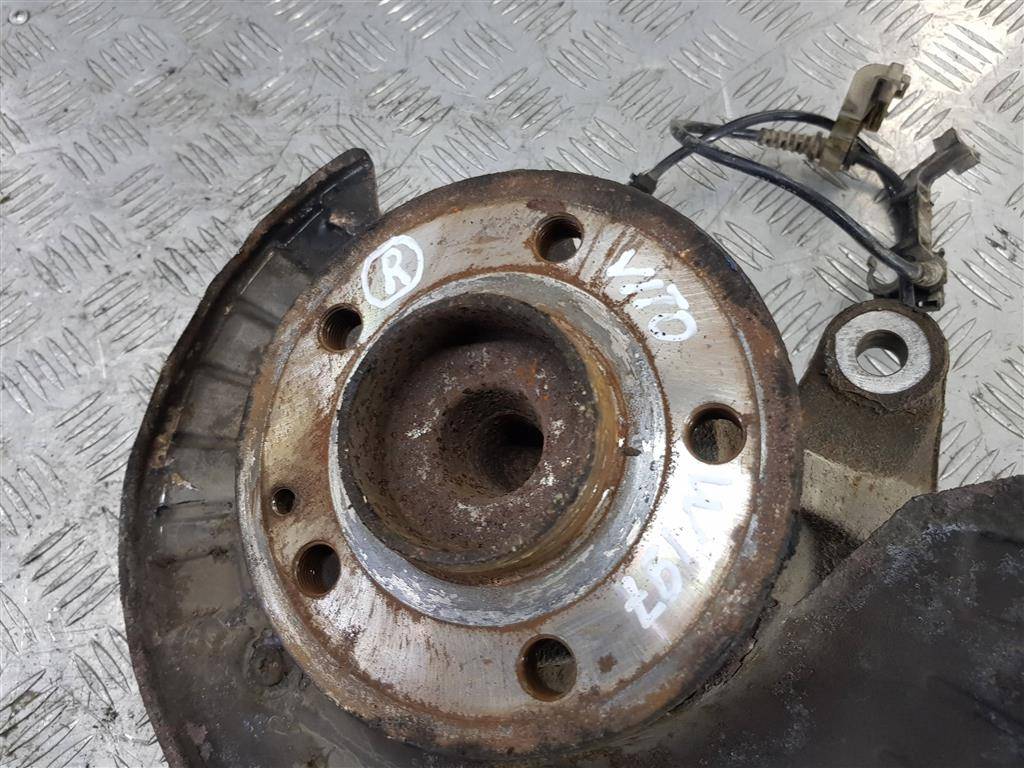 кулак MERCEDES-BENZ Vito  A6393300732, 4200 рублей, Москва