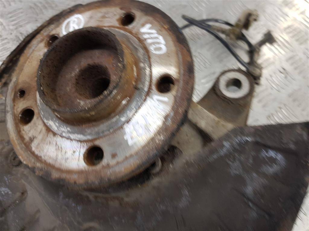 кулак MERCEDES-BENZ Vito  A6393300732, 4200 рублей, Москва