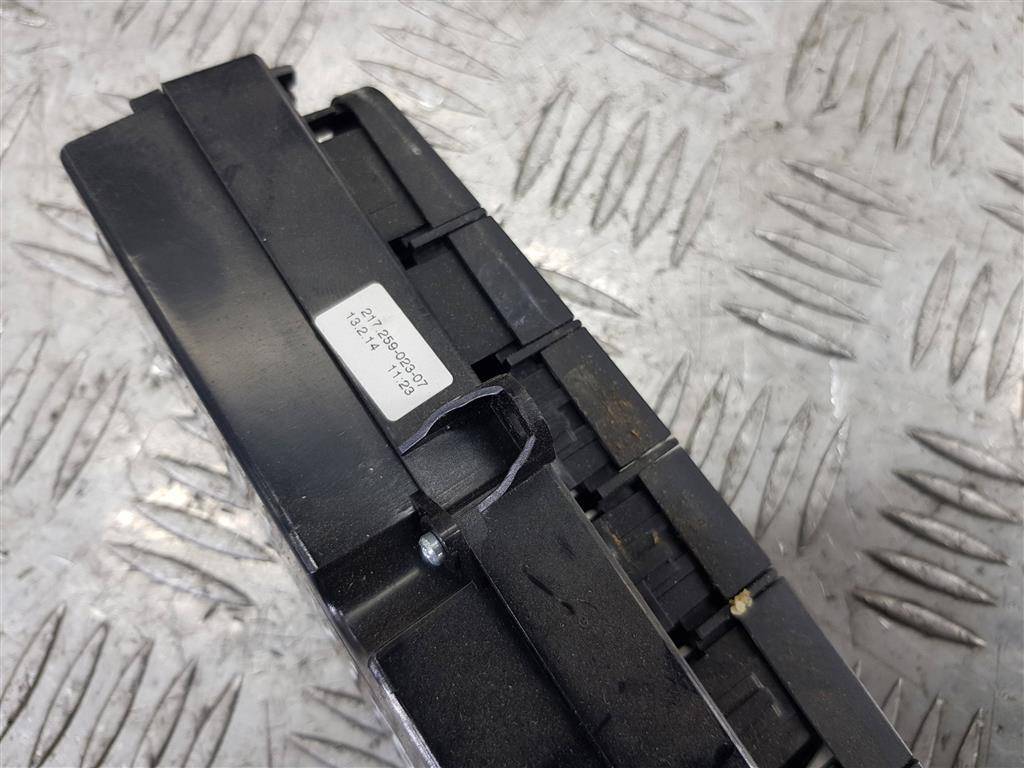 блок кнопок MERCEDES-BENZ Vito  A6398701910, 2470 рублей, Москва