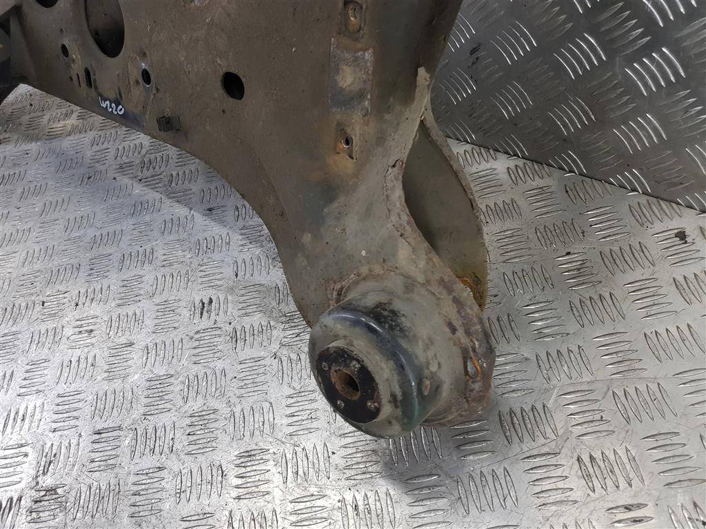 подрамник (балка подмоторная) FORD Transit  1761690, 4890 рублей, Москва