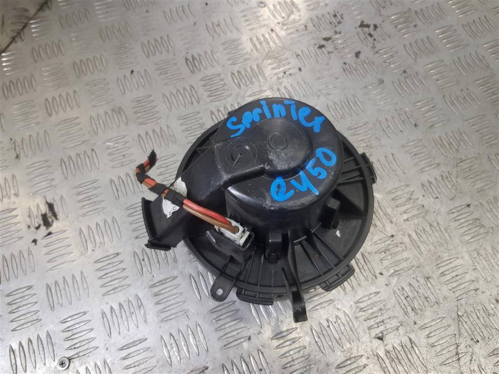 моторчик отопителя MERCEDES-BENZ Sprinter  A0008356007, 2930 рублей, Москва