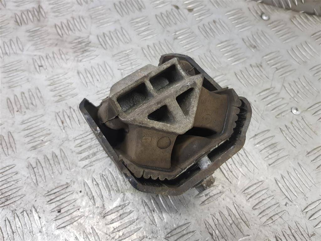 подушка двигателя (опора двс) MERCEDES-BENZ Sprinter  A9062411613, 1550 рублей, Москва