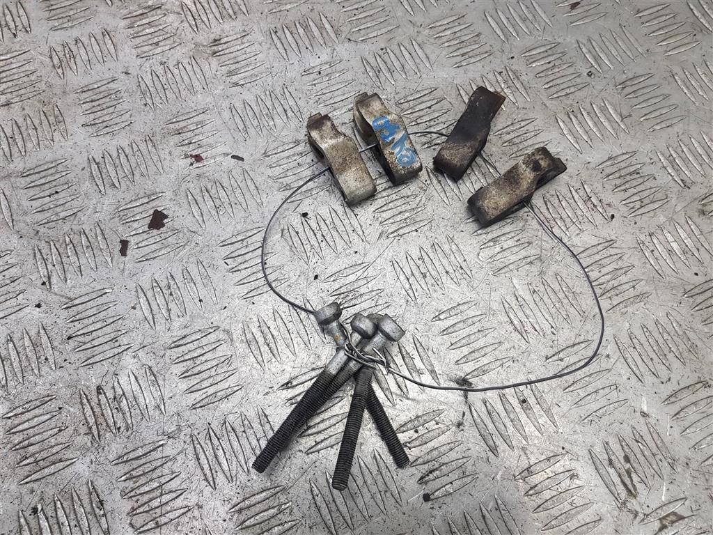 кронштейн форсунки топливной (зажим) MERCEDES-BENZ Sprinter  A6510160238, 750 рублей, Москва