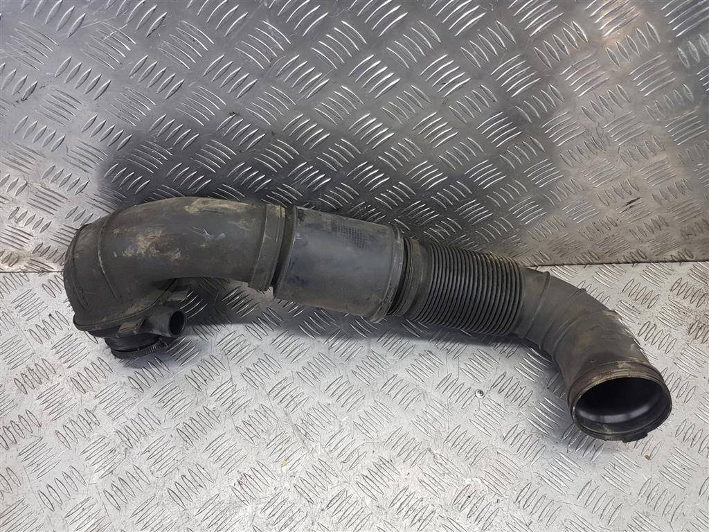 патрубок турбины MERCEDES-BENZ Sprinter  A9065281624, 1900 рублей, Москва