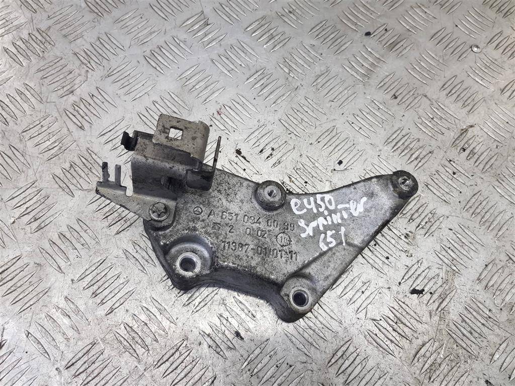 кронштейн коллектора MERCEDES-BENZ Sprinter  A6510940039, 750 рублей, Москва