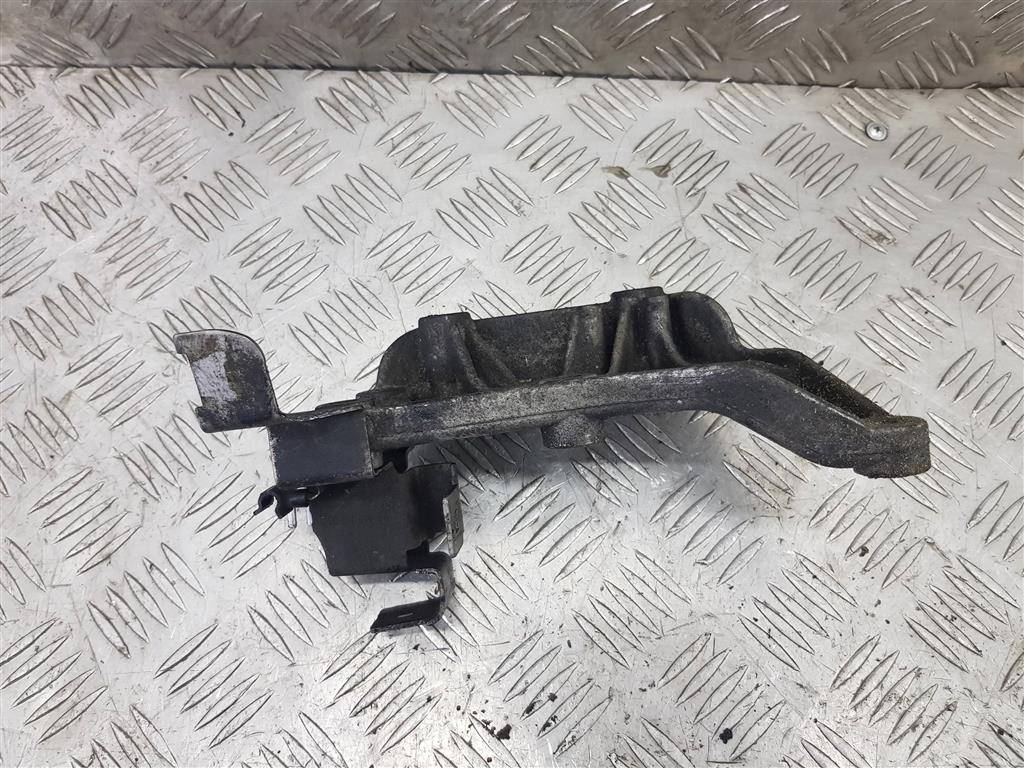 кронштейн коллектора MERCEDES-BENZ Sprinter  A6510940039, 750 рублей, Москва