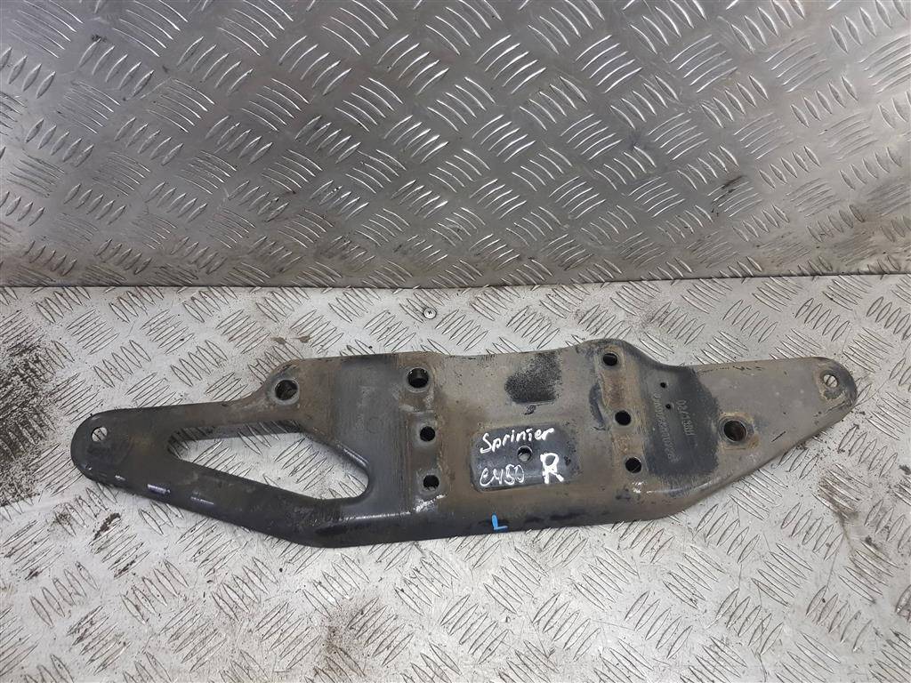 кронштейн рессоры MERCEDES-BENZ Sprinter  A9063310726, 750 рублей, Москва