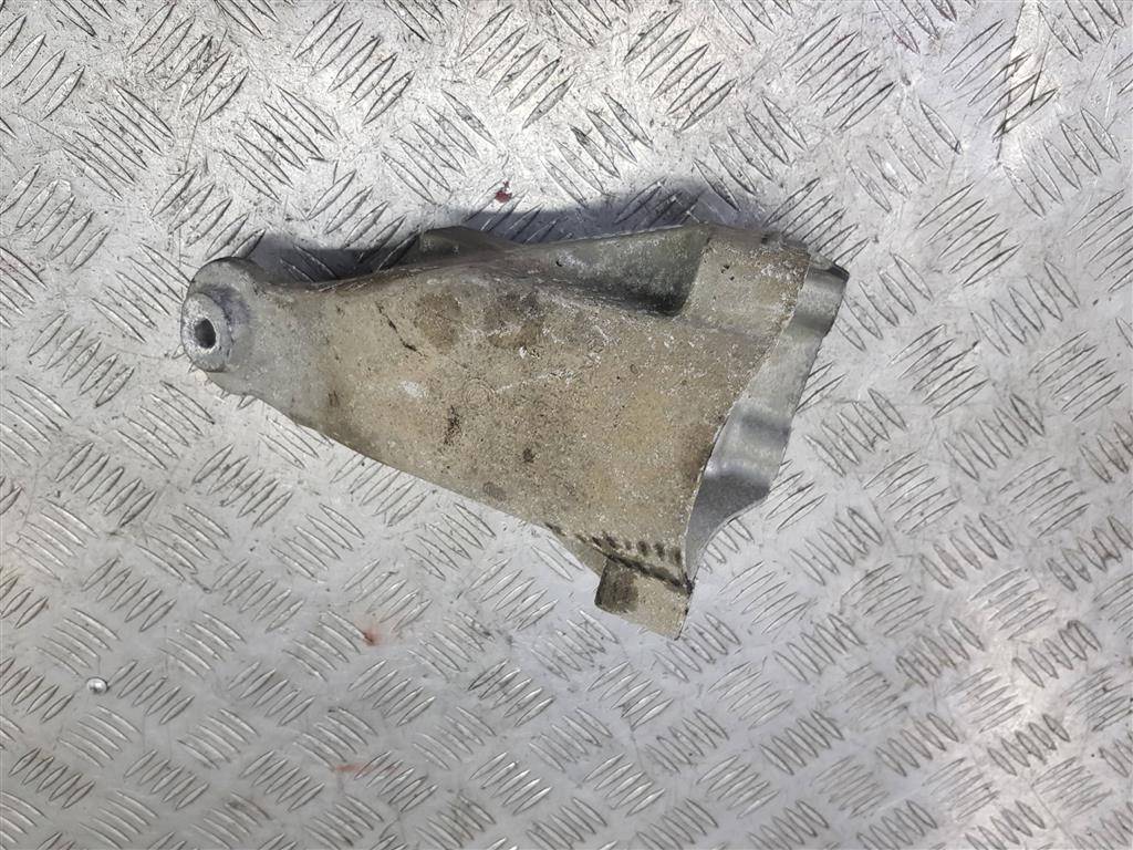 кронштейн двигателя (двс) MERCEDES-BENZ Sprinter  A6512231804, 980 рублей, Москва