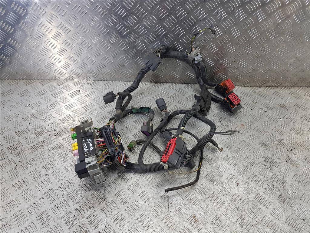 блок предохранителей FORD Transit  1774045, 5690 рублей, Москва