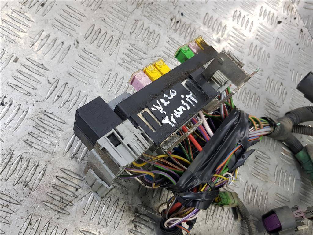 блок предохранителей FORD Transit  1774045, 5690 рублей, Москва