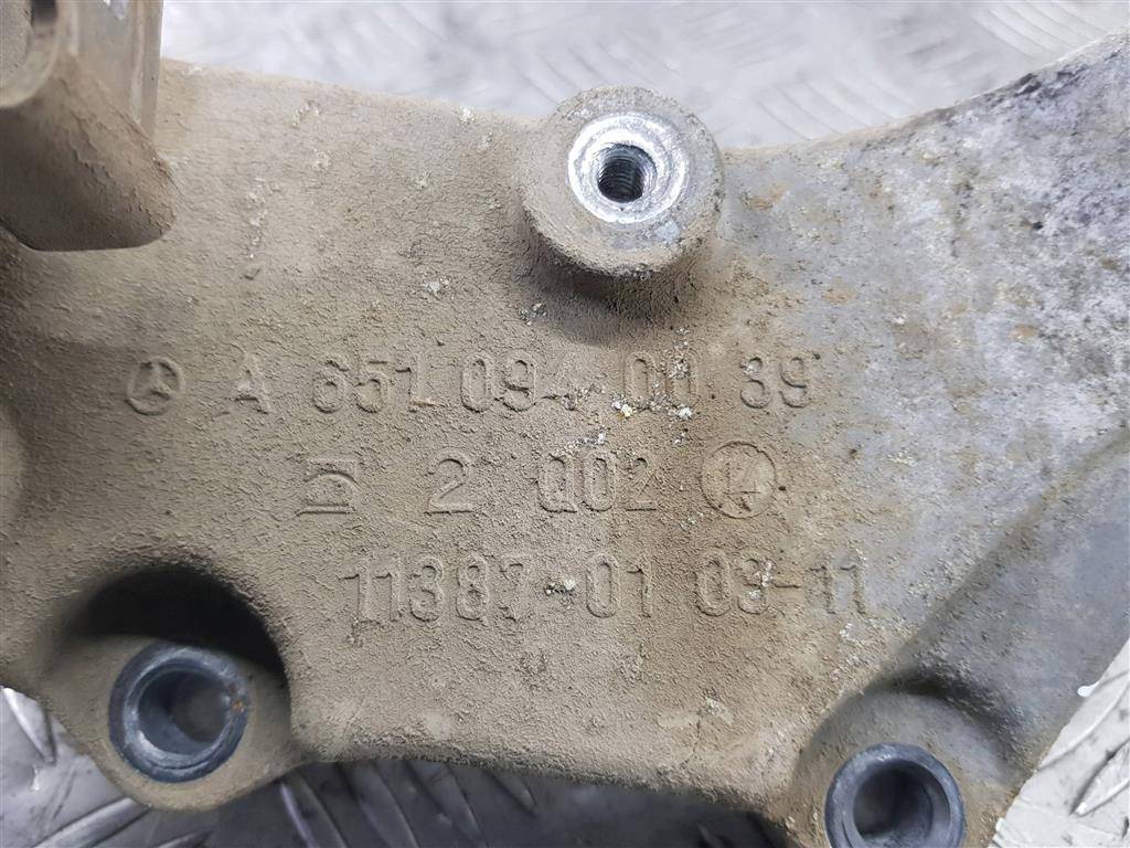 кронштейн коллектора MERCEDES-BENZ Vito  A6510940039, 750 рублей, Москва