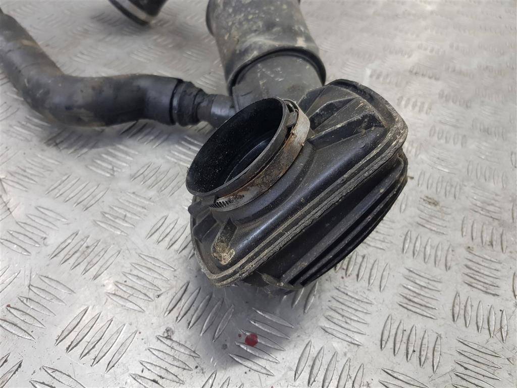 патрубок воздушный (резиновый) MERCEDES-BENZ Vito  A6395280624, 1900 рублей, Москва