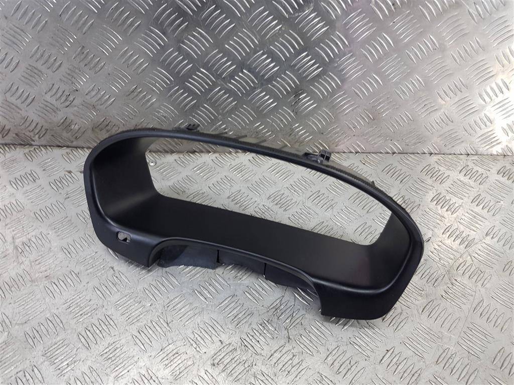 накладка торпедо Hyundai Grand Starex  848314H900, 1320 рублей, Москва