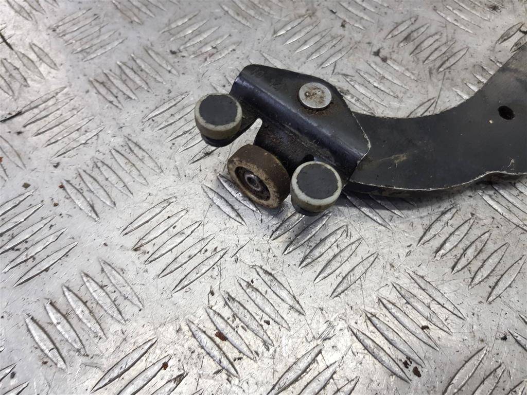 ролик двери сдвижной MERCEDES-BENZ Vito  A6397600400, 2700 рублей, Москва