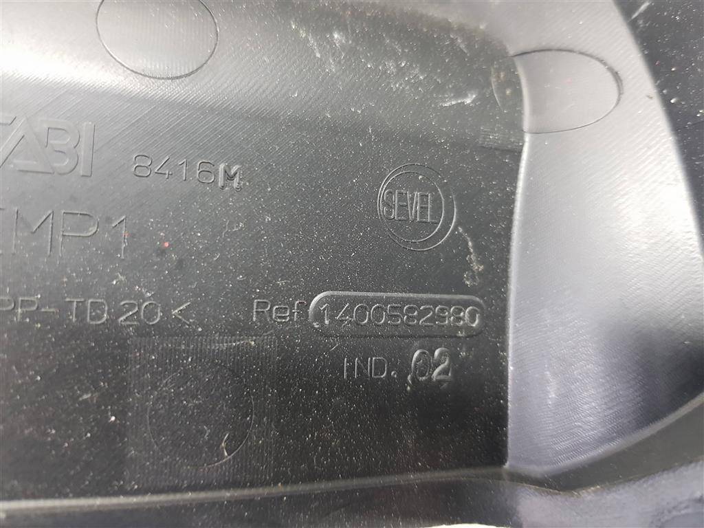 крышка блока предохранителей Fiat Scudo  1400582980, 980 рублей, Москва