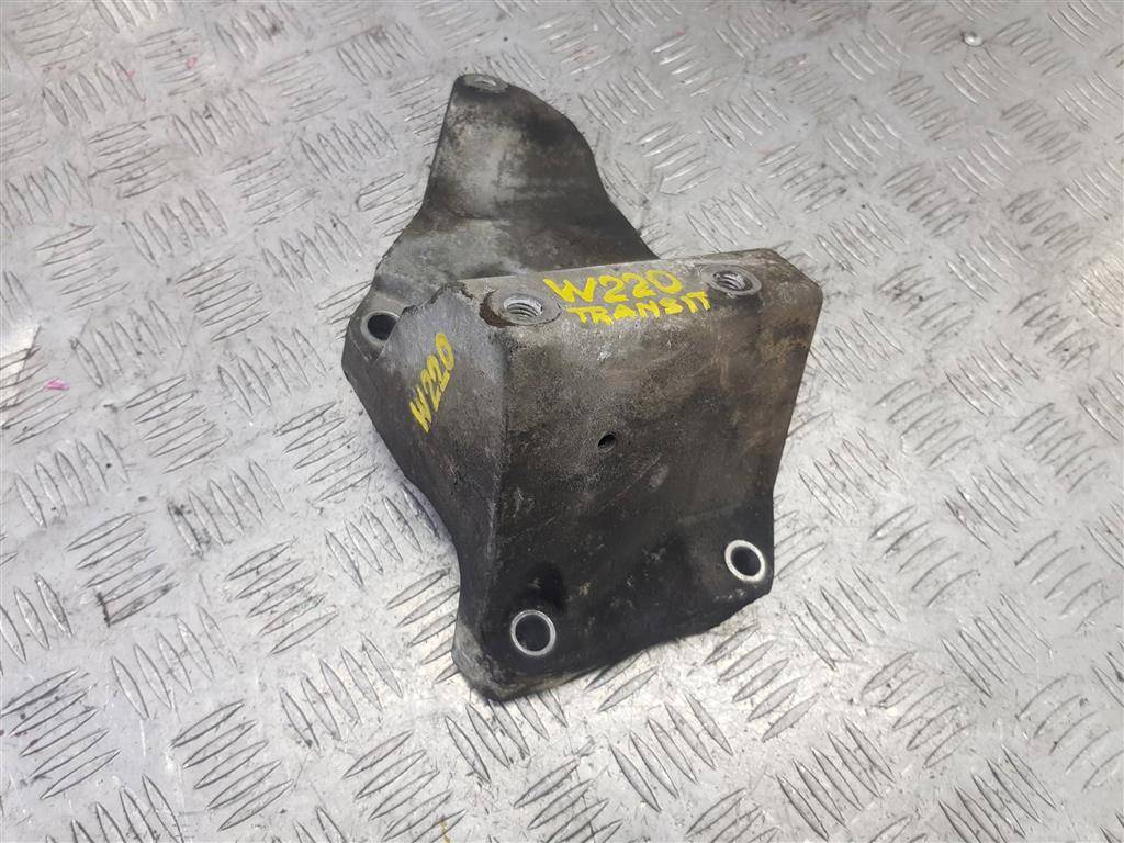 кронштейн генератора FORD Transit  1751163, 980 рублей, Москва