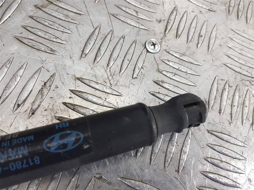 амортизатор крышки багажника Hyundai Grand Starex  817804H020, 980 рублей, Москва