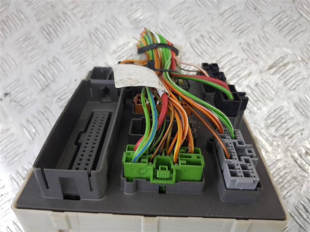 блок предохранителей FORD Tourneo Connect  1504506, 860 рублей, Москва