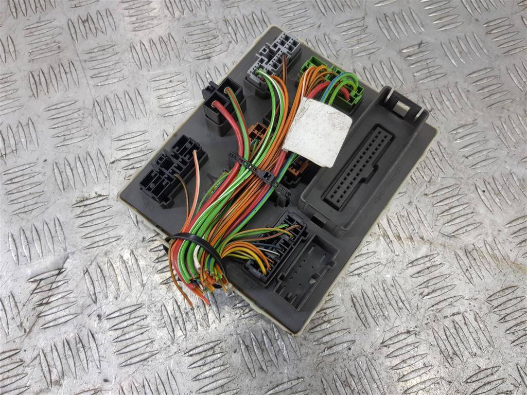 блок предохранителей FORD Tourneo Connect  1504506, 860 рублей, Москва