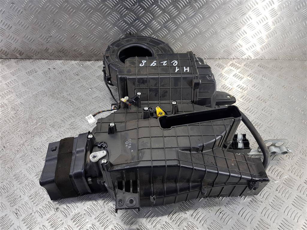 корпус отопителя Hyundai Grand Starex  979004H500, 4200 рублей, Москва